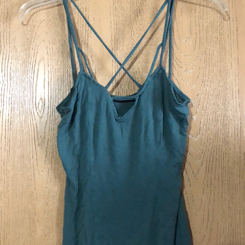 Cross Cross Tank
